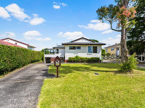 15 Cherry Tree Place, Massey