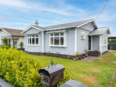 20 Wyndham Street, Carterton