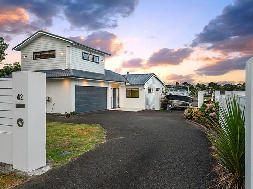 42 Nigel Road, Browns Bay