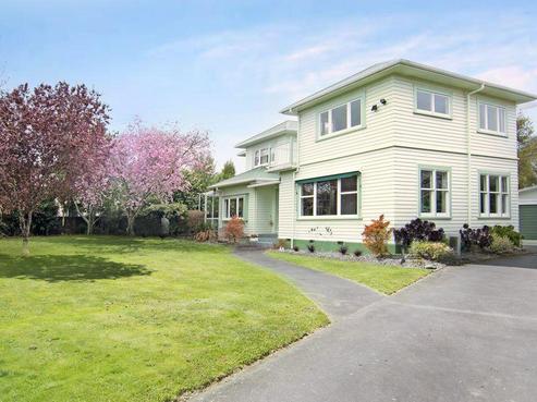 17 Willow Avenue, Stoke