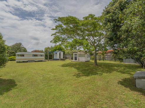 11 Charles Green Drive, Cooks Beach