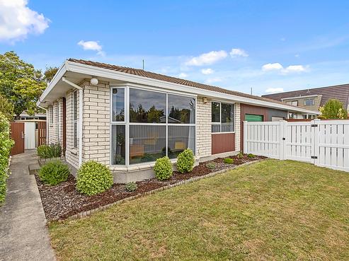 1/3 Sawtell Place, Northcote