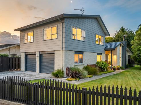 37 Oak Street, Masterton
