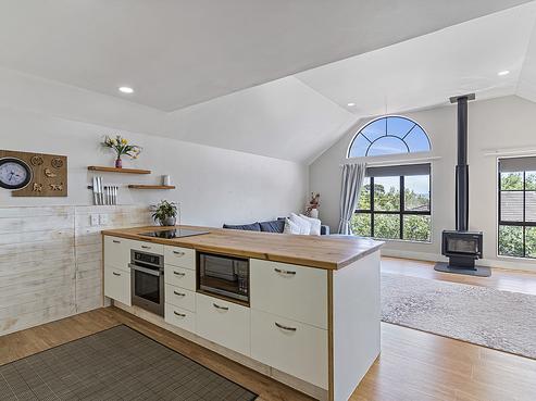 12B Pluto Place, Beach Haven