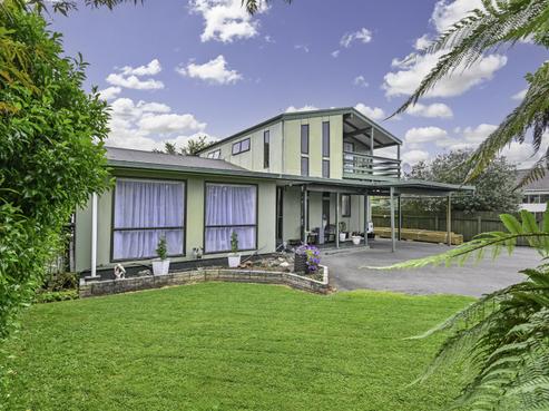 706 Willowpark Road South, Akina