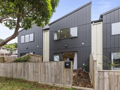 65B Spinella Drive, Bayview