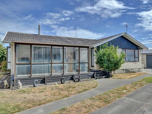 25 Kawau Crescent, Bromley