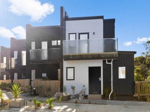 21/26 Springvale Drive, Fairview Heights