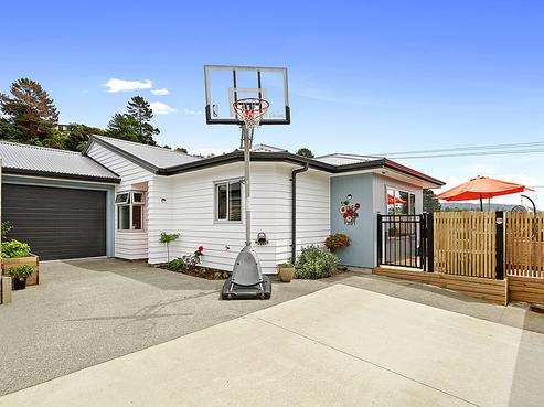14D Korau Grove, Stokes Valley