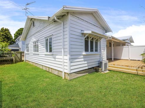 101 Clevedon Road, Papakura