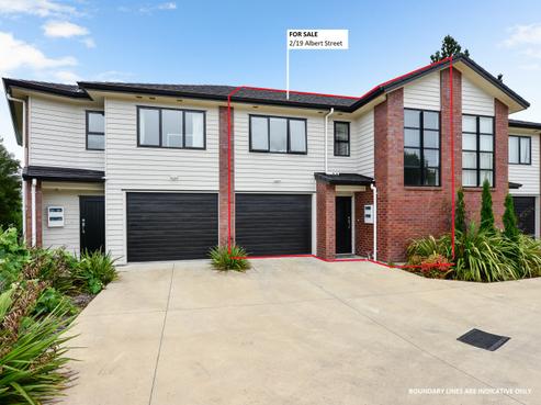 2/19 Albert Street, Hamilton East