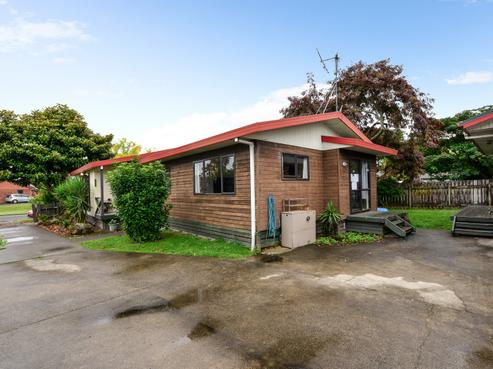 10 Commodore Avenue, Flagstaff