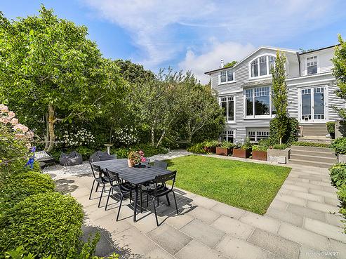 114 Upland Road, Kelburn
