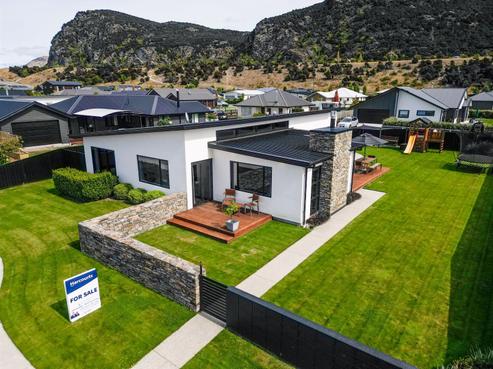 15 Wabler Lane, Albert Town