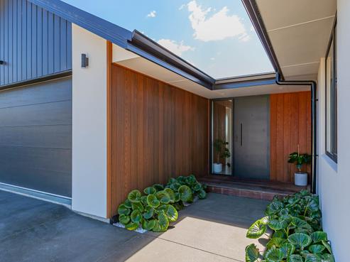 10 Hallmark Drive, Hope
