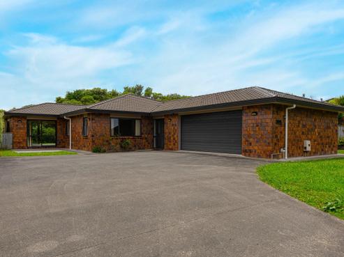 18 Ludlam Way, Otaki