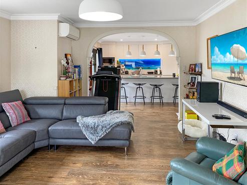 5/84 Ranolf Street, Victoria