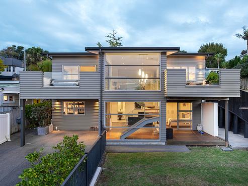 18 Beulah Avenue, Rothesay Bay
