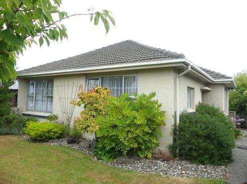 245 Pomona Street, Strathern