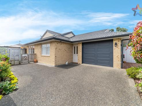 1034A High Street, Avalon