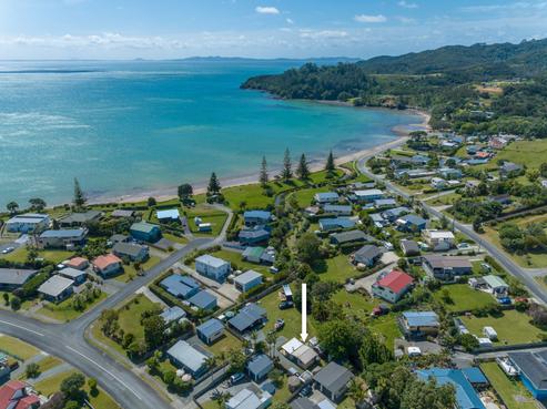 20 Peninsula Parade, Mangonui