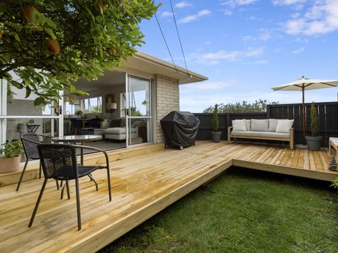 21 York Crescent, Westown