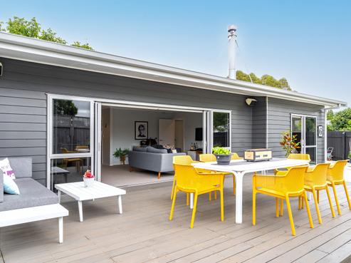 6 Strasbourge Street, Martinborough