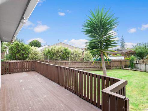 32 Trojan Crescent, New Lynn