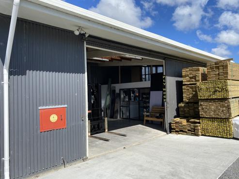 563 State Highway 25, Waitakaruru