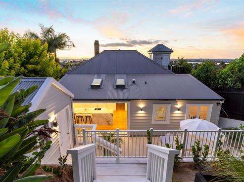 3/92 Victoria Road, Devonport