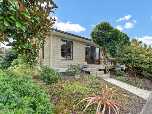 1/2 Field Place, Richmond