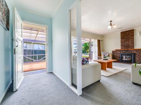 23 Rhonda Avenue, Deanwell