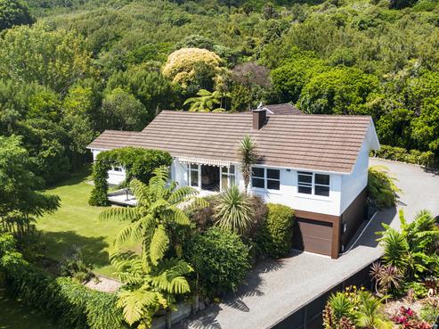 11 Tui Crescent, Waikanae