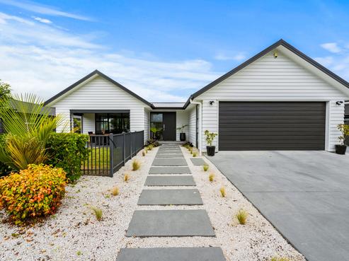 79 Stace Hopper Drive, One Tree Point
