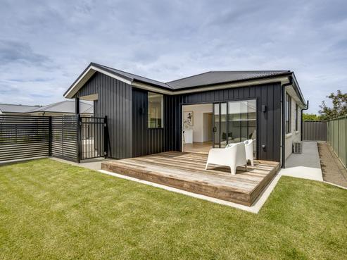 21 West Place, Greenmeadows