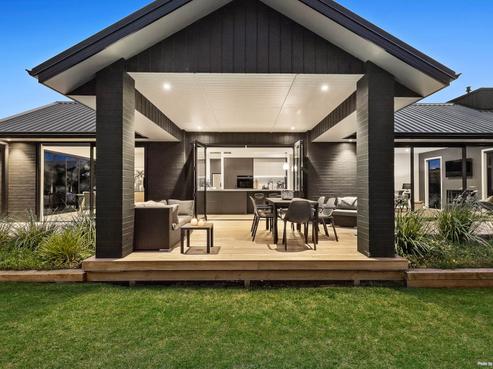 10 Calcutta Road, Pukekohe