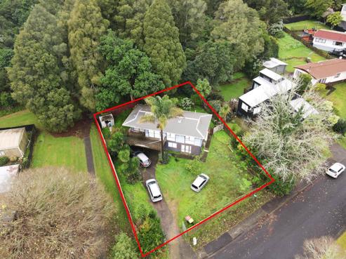 16 Chrisarda Place, Red Hill