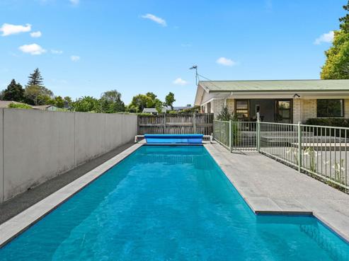 8 Sandford Place, Chartwell