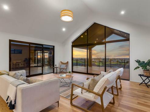 32 Catherine McLean Road, Pukekohe