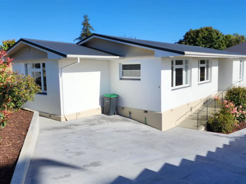 19 Clifton Terrace, West End