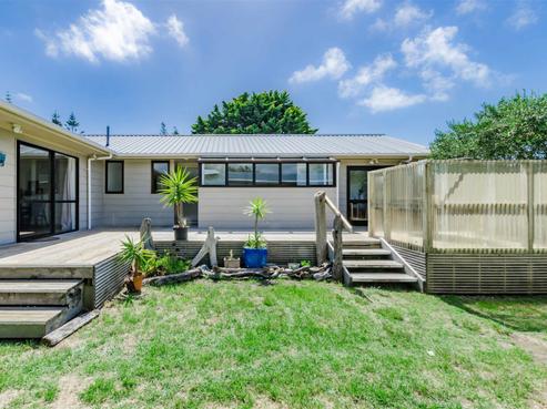128 Tutere Street, Waikanae Beach