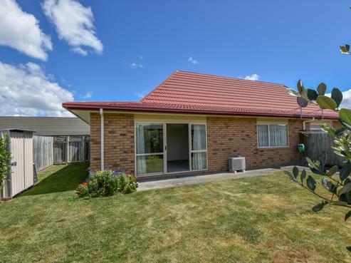 53/55 Armstrong Avenue, Carterton