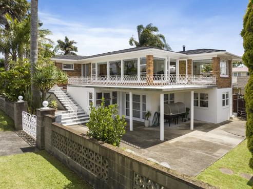 4265 Great North Road, Glendene