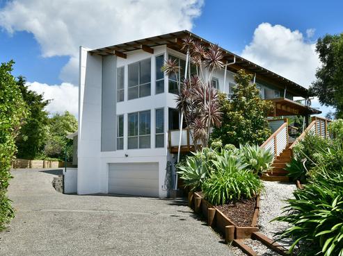 8 Clansman Terrace, Gulf Harbour