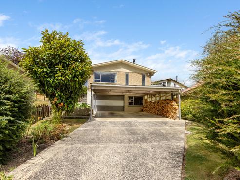 23 Caversham Place, Caversham