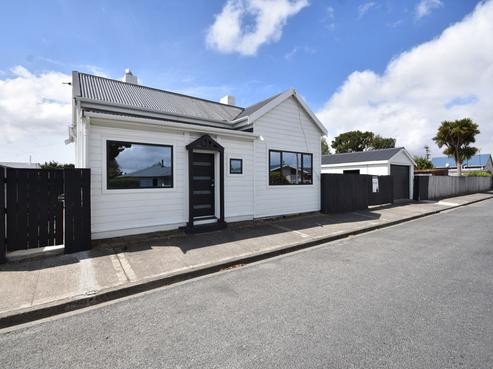 4 Cross Street, Milton