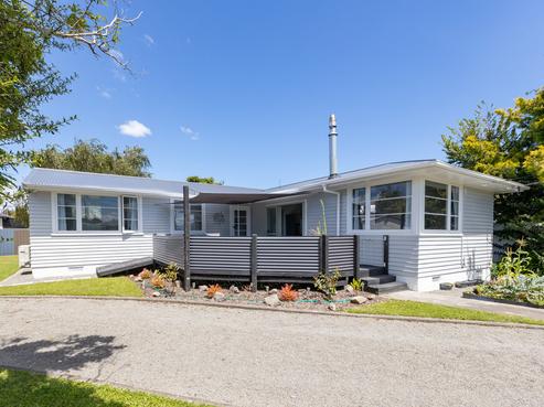 10 Jones Place, Masterton