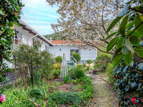 14 The Anchorage, Waikawa