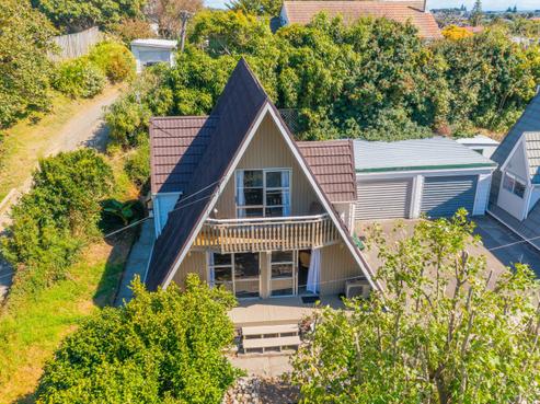 82B Raumati Road, Raumati Beach