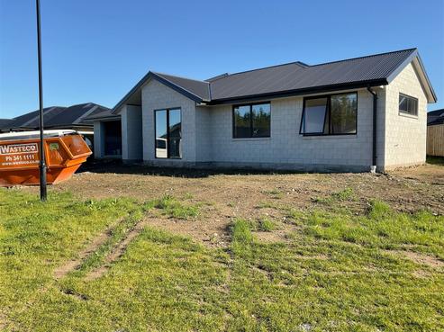 2 Gemstone Place, Rolleston